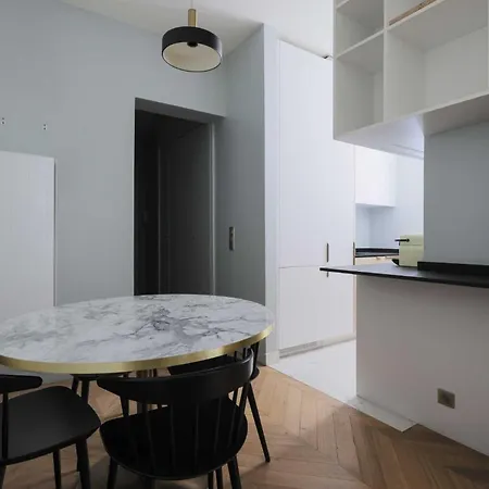 Lejlighed Charming 1br-4p - Champs Elysee *
